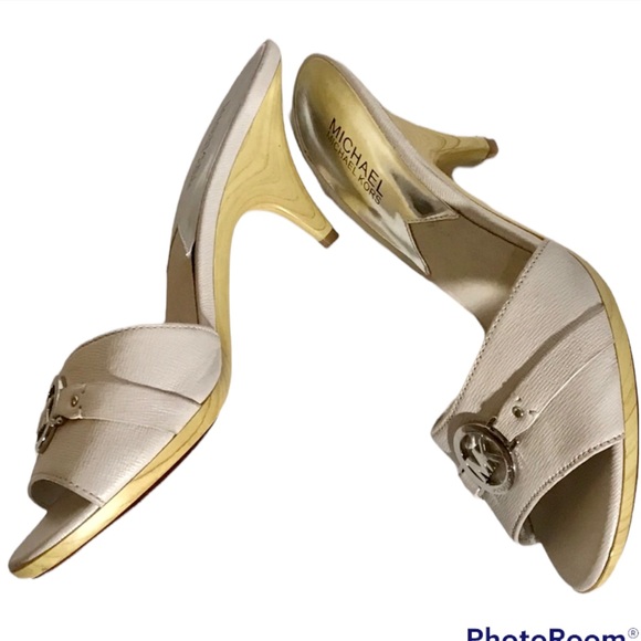 MICHAEL Michael Kors Tan Kitten Heel Mules Sz 9M - Picture 2 of 8